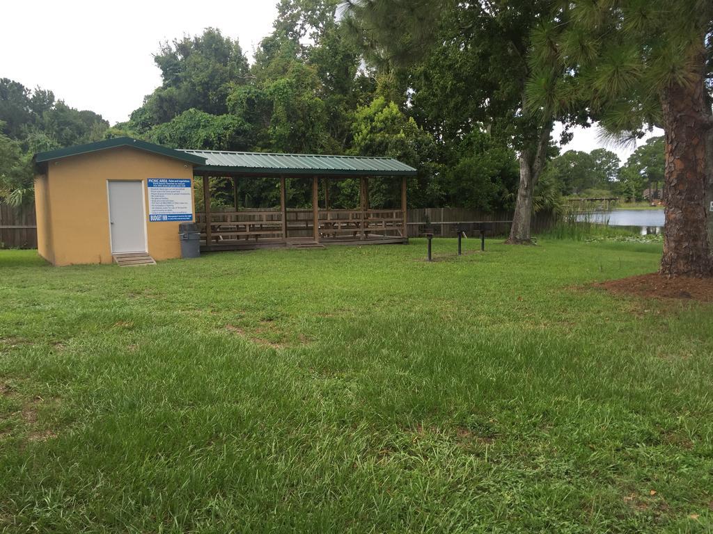 Budget Inn Sanford International Airport Exterior photo